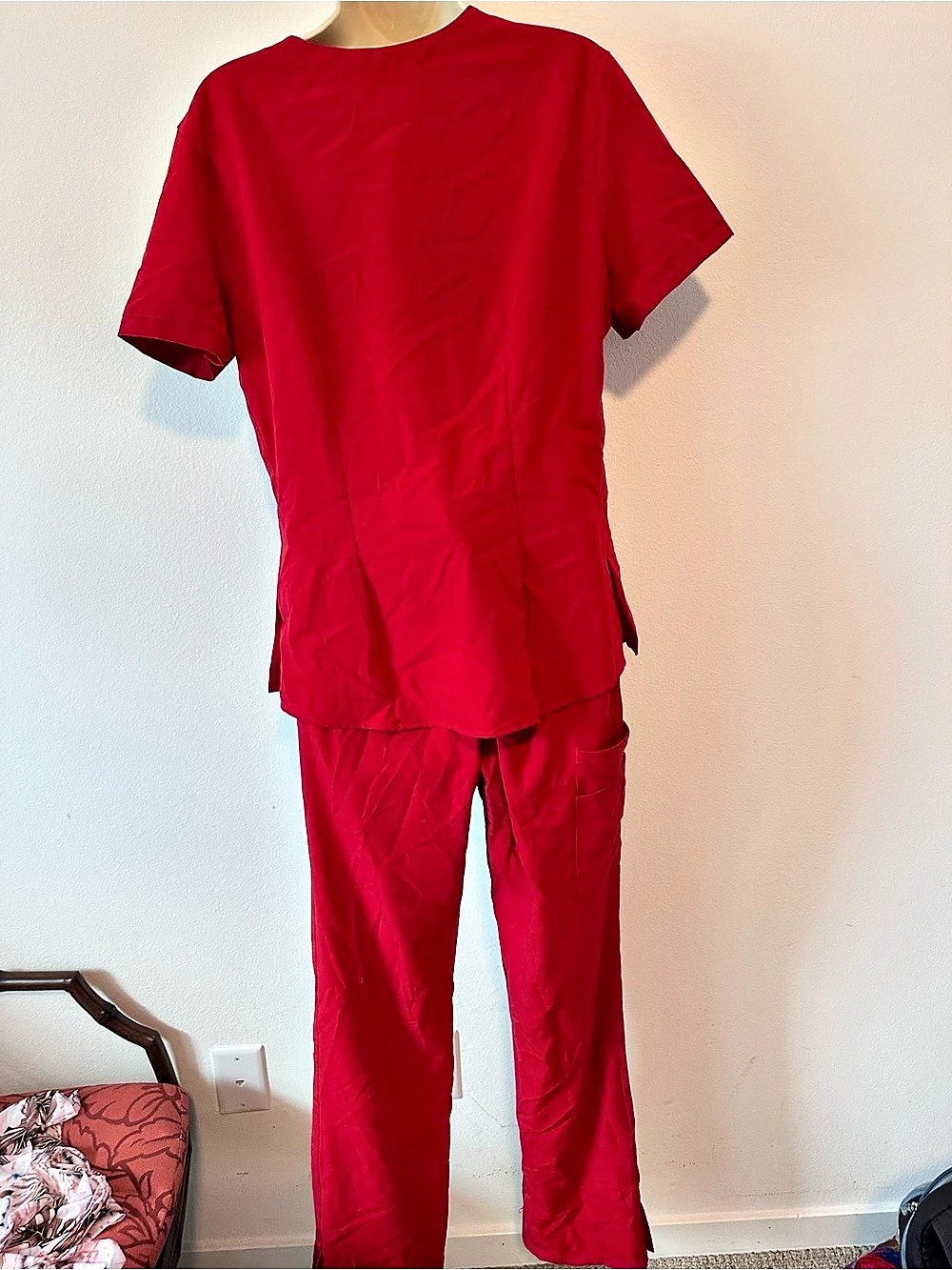 Red Scrub Set Size Small - Picture 6 of 8